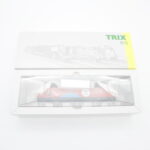 Trix 22413 SBB Re 460 100 Jahre Knie mit Sound – Bild 8