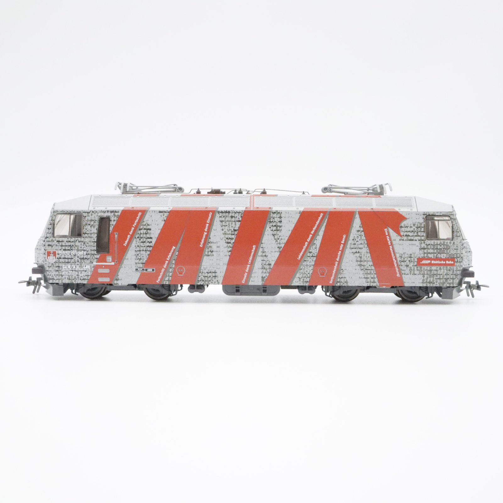 Bemo 1259 152 (4) Bemo 1259 152 RhB Ge 4/4 III "Danke/Grazie" – Bild 4