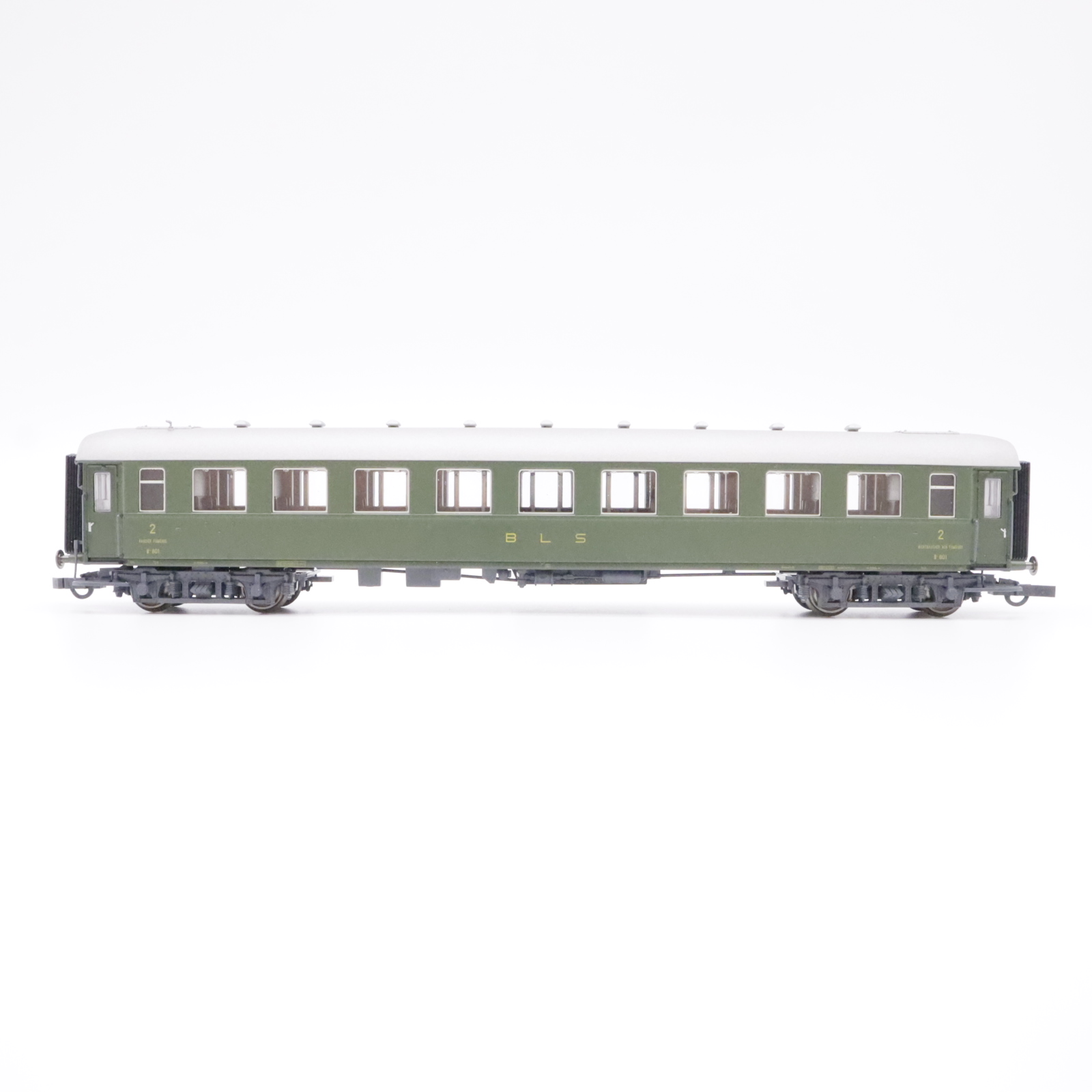 Roco 44869 (4) Roco 44869 BLS B4 Personenwagen 2.Kl. – Bild 4