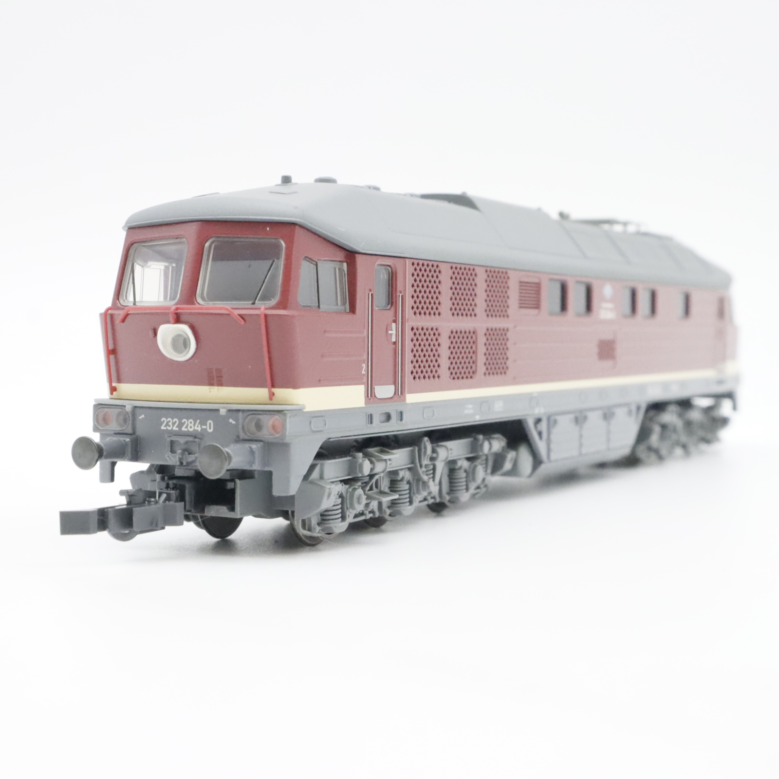 Trix 22067 (1) DR Lokomotive in Spur H0