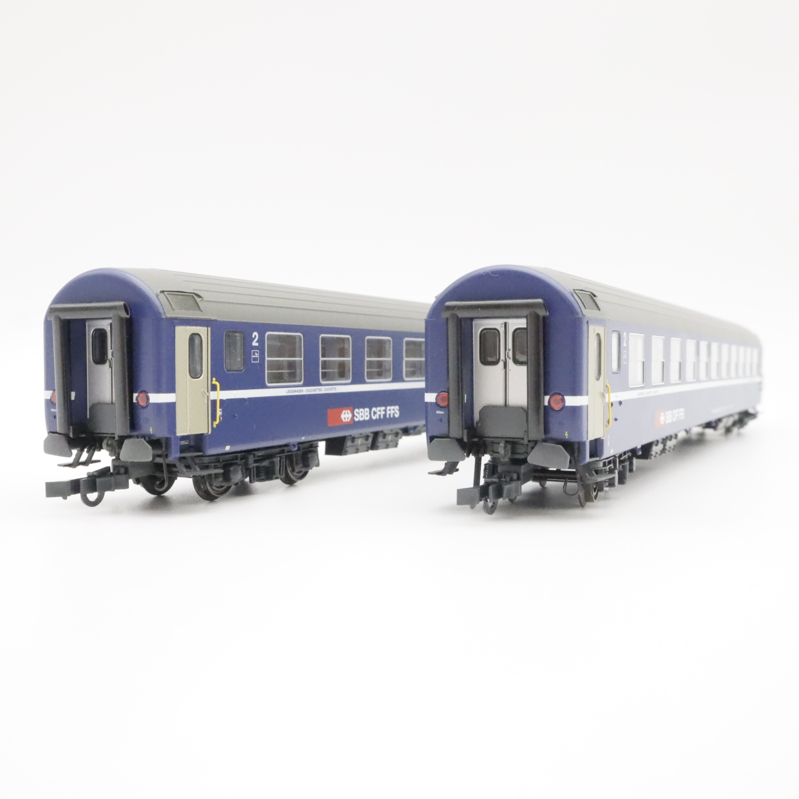 L.S.Models 47224 (1) Personenwagen Spur H0 DC