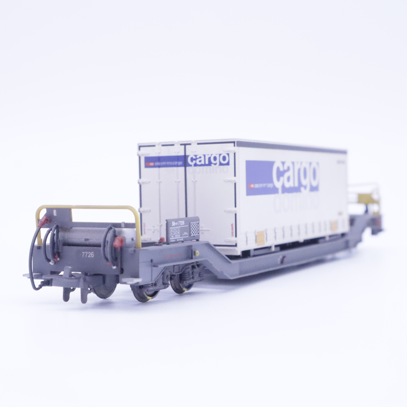 Bemo 2289 120 (3) Bemo 2289 120 RhB Tragwagen "Cargo Domino" Patiniert – Bild 3