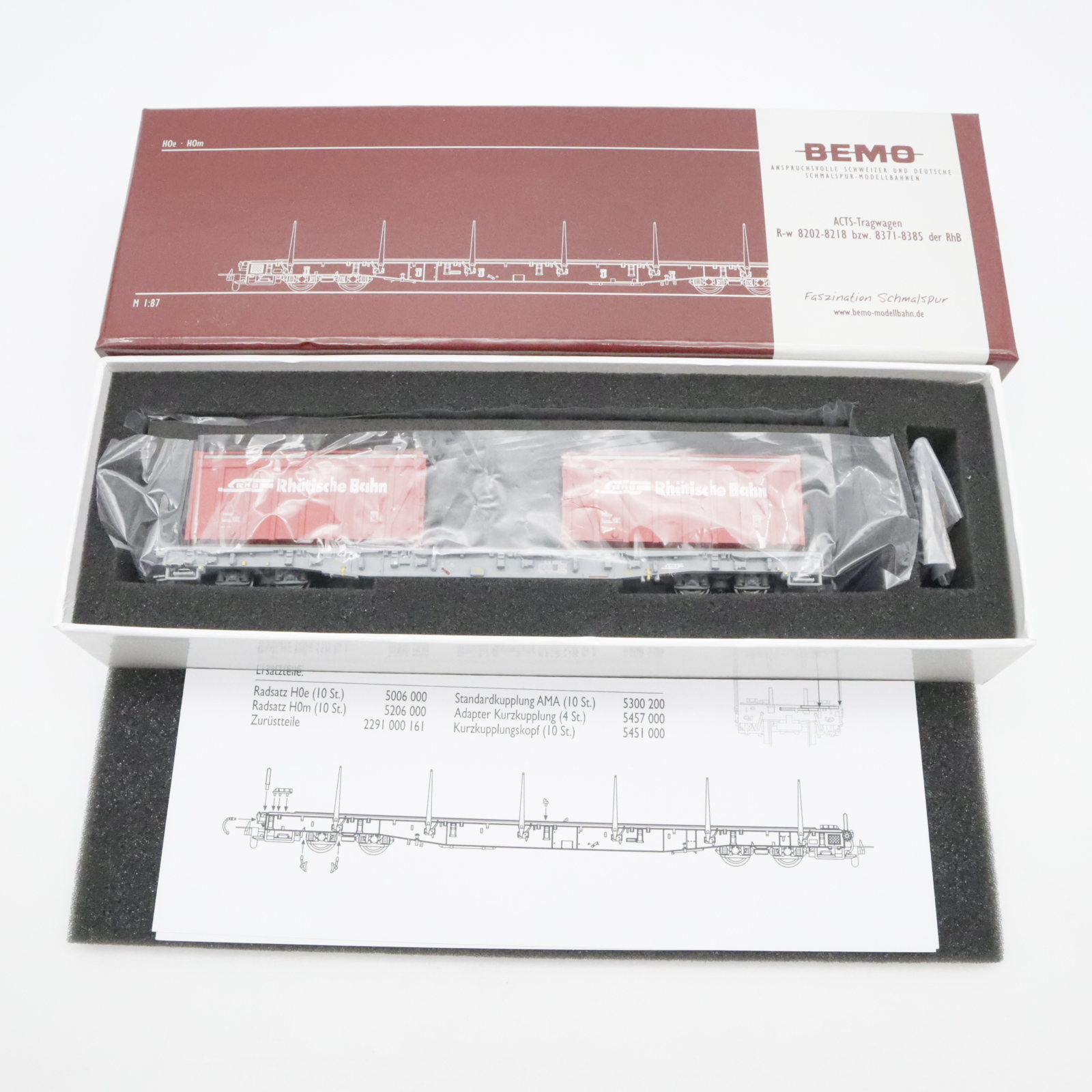 Bemo 2291 126 (7) Bemo 2291 126 RhB Tragwagen mit RhB Behältern – Bild 7