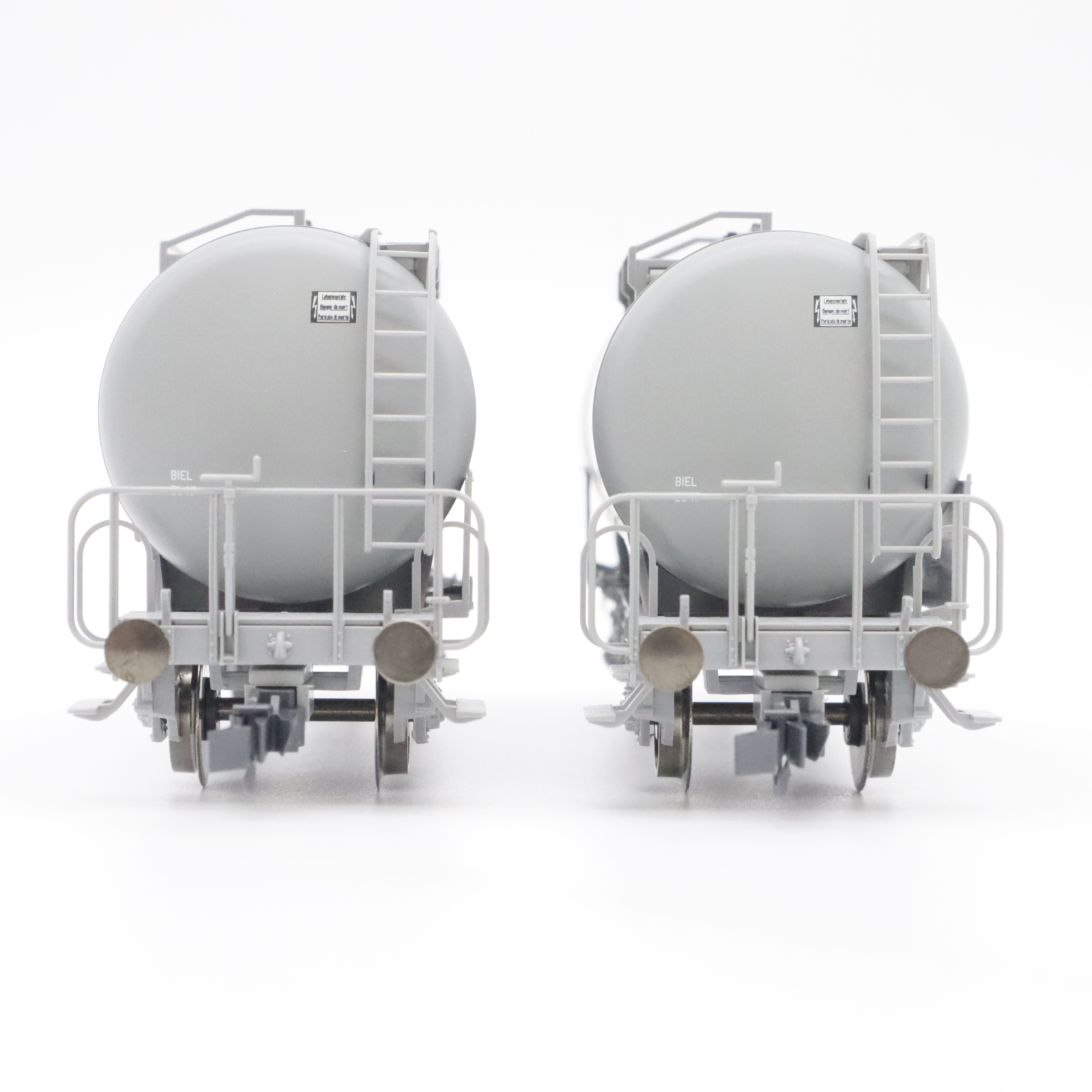 Roco 44086 (4) Roco 44086 SBB Kesselwagen "AVIA" – Bild 4