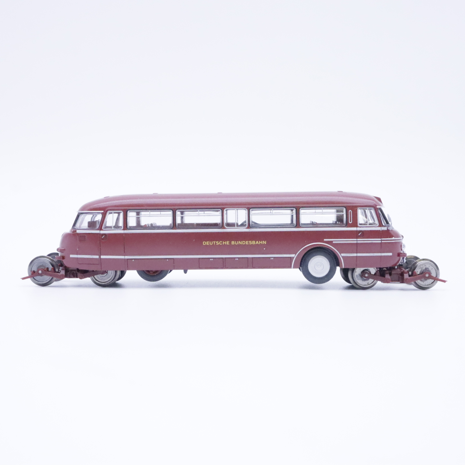 Brekina 63010 (2) Brekina 63010 NWF BS 300 Schi-Stra-Bus – Bild 2