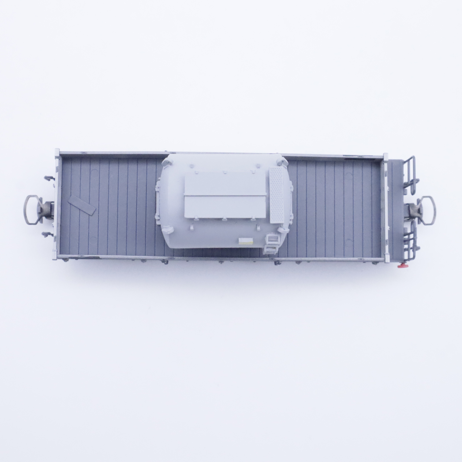 Bemo 2267 111 (5) Bemo 2267 111 RhB Flachwagen mit Metall Behälter – Bild 5